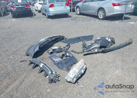 2018 Toyota Highlander Xle z USA, uszkodzony, nr VIN 5TDKZRFH9JS543118